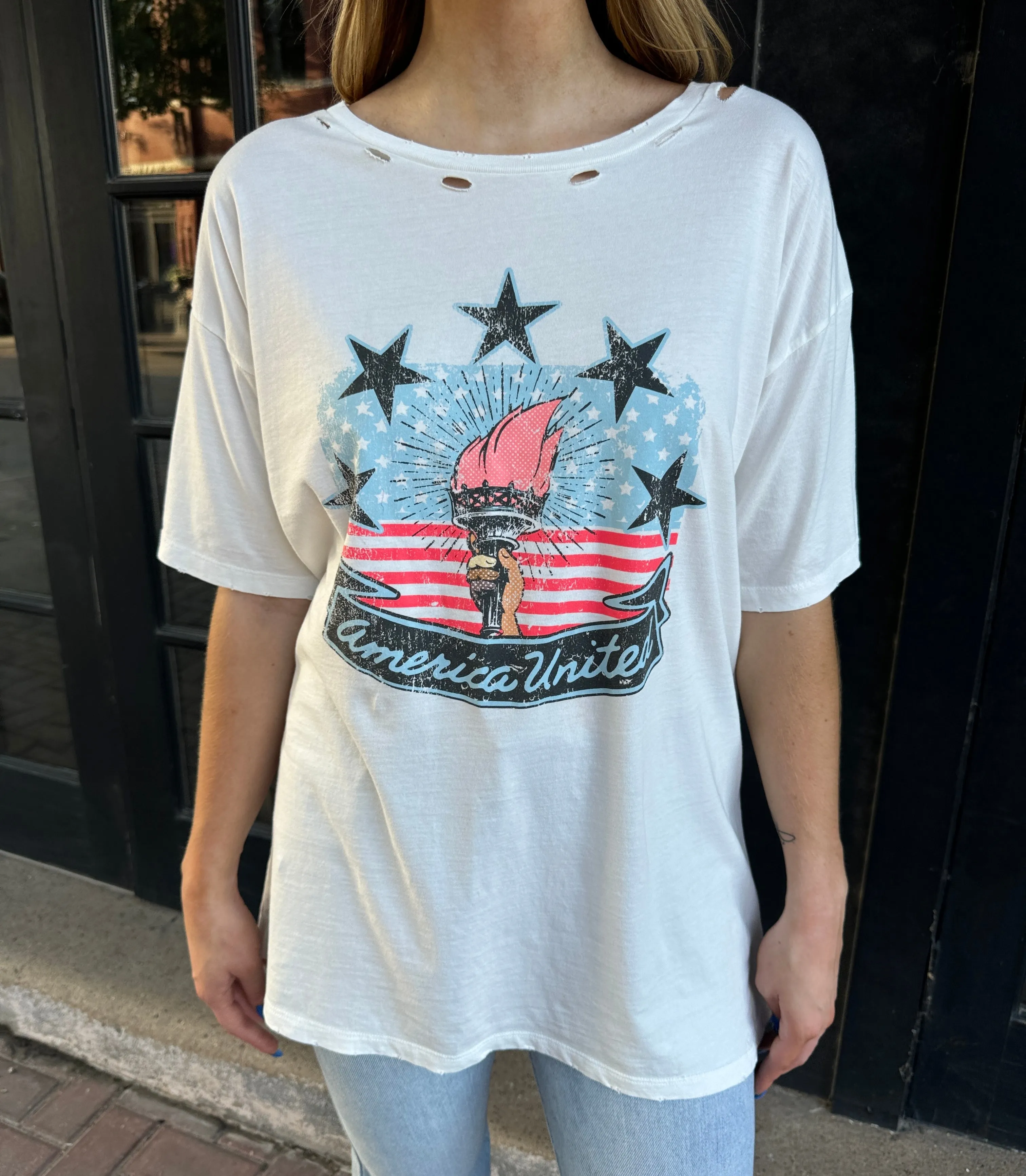 AMERICANA GRAPHIC TEE