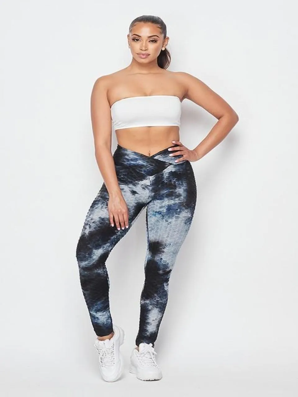 Baloa V-waist Leggings Black  BIG ✨ MONTH ✨ SALE ✨