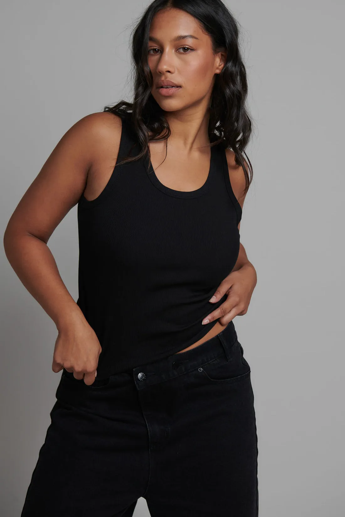 'BAYSE' CASSIA TANK - BLACK