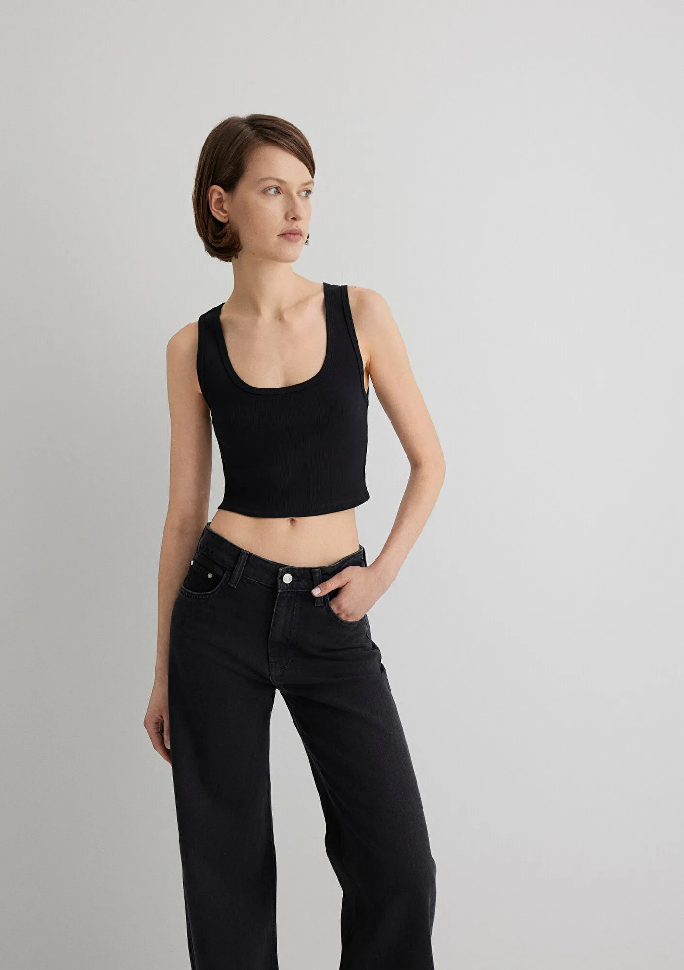 Black Crop Basic Tank Top