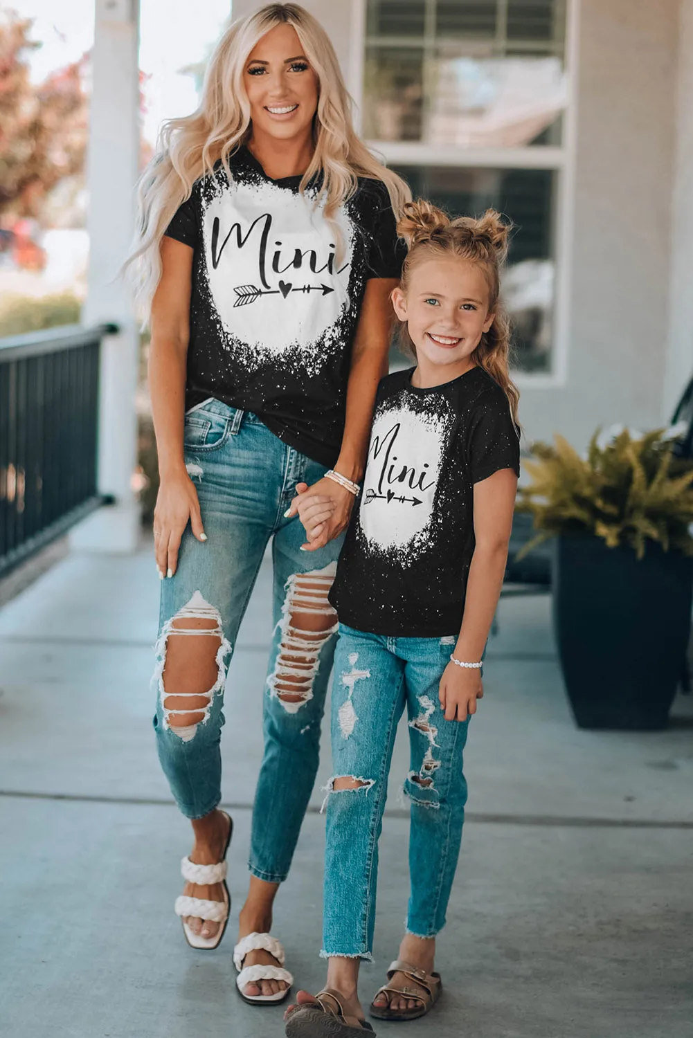 Black Family Matching Girl's Mini Heart Graphic Print Short Sleeve T Shirt