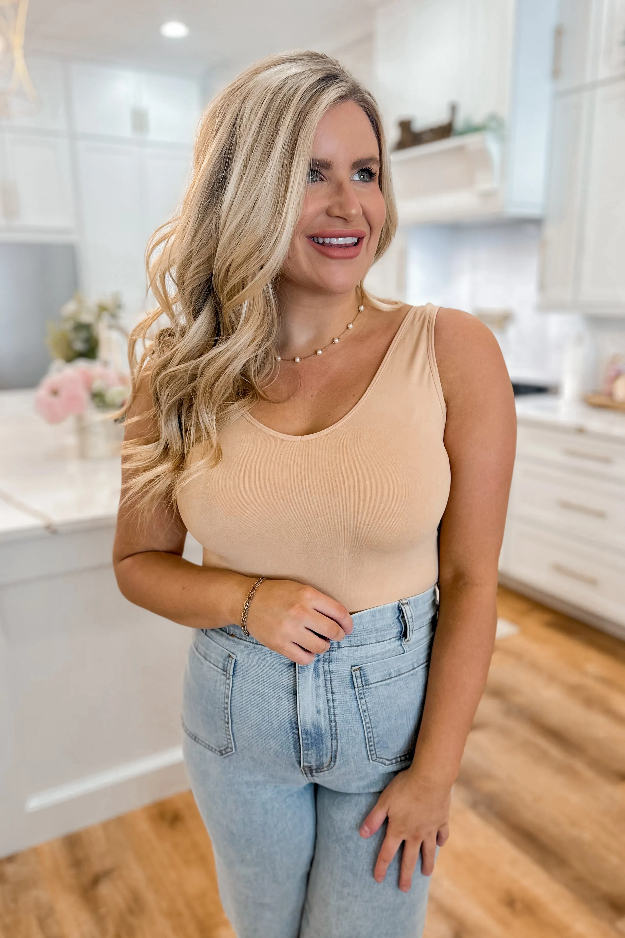 Cathy Basic Reversible Seamless Tank ~ Nude