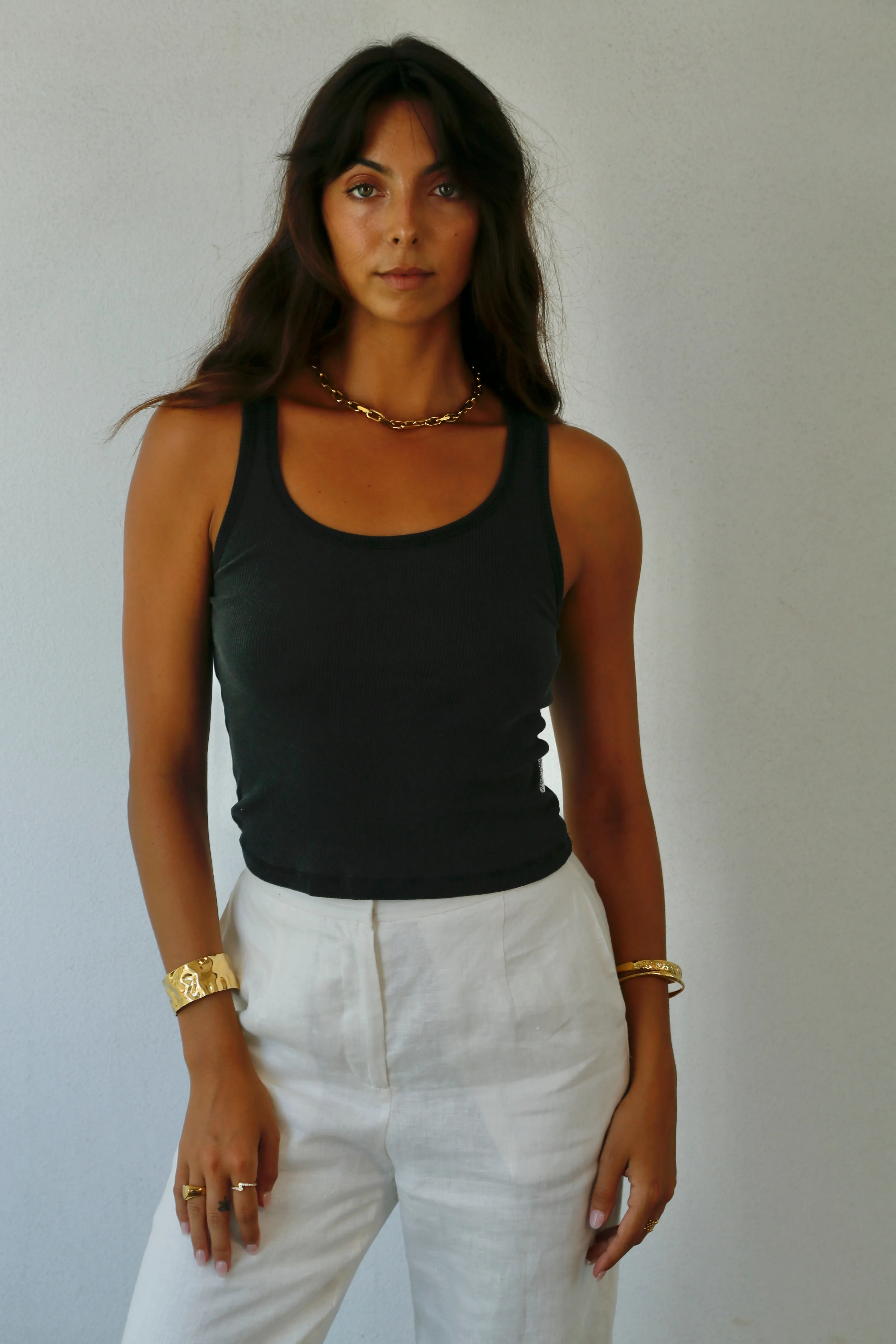 ESSENTIALS RIB TANK BLACK SNOW