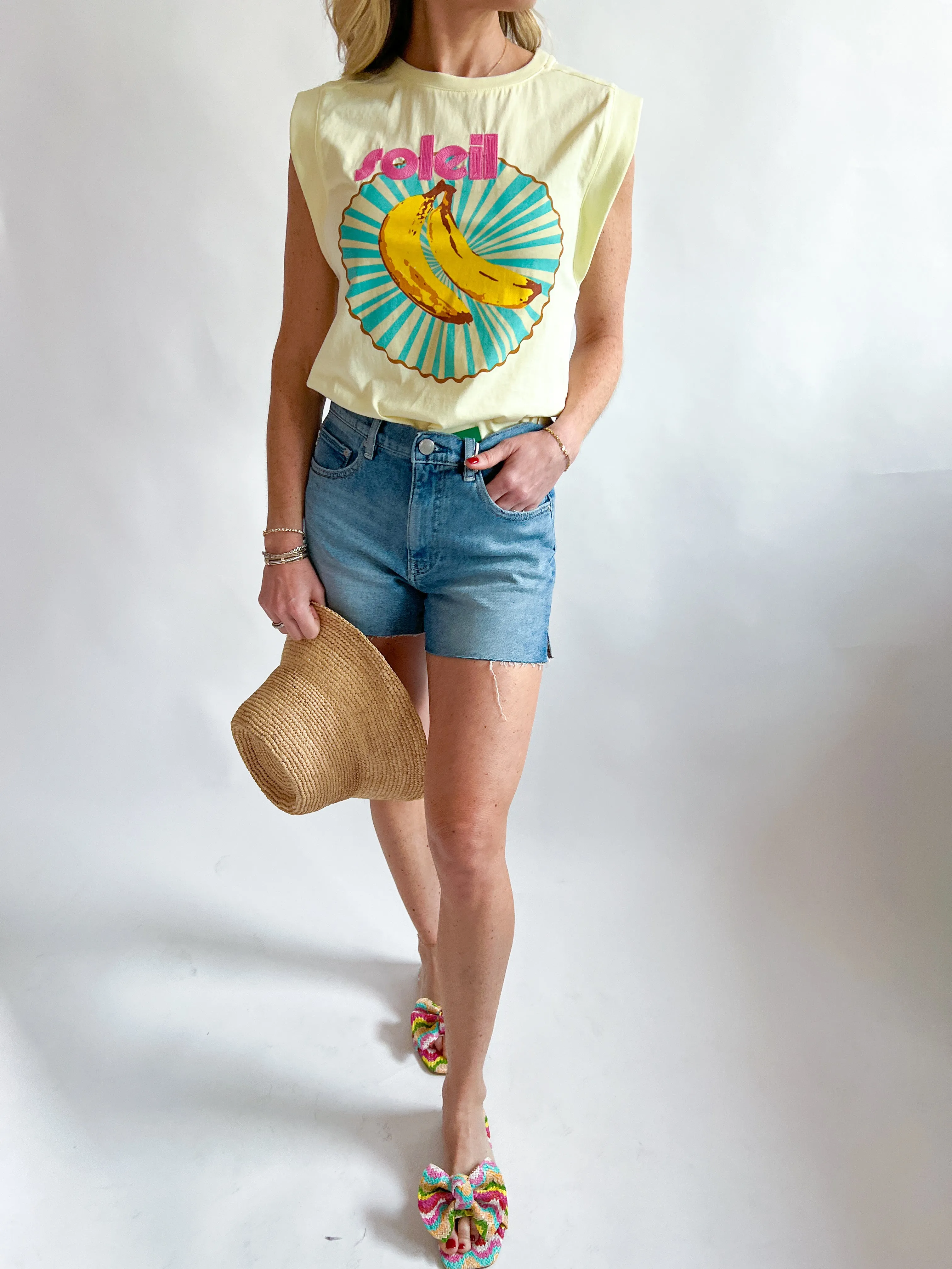 Graphic Muscle Top