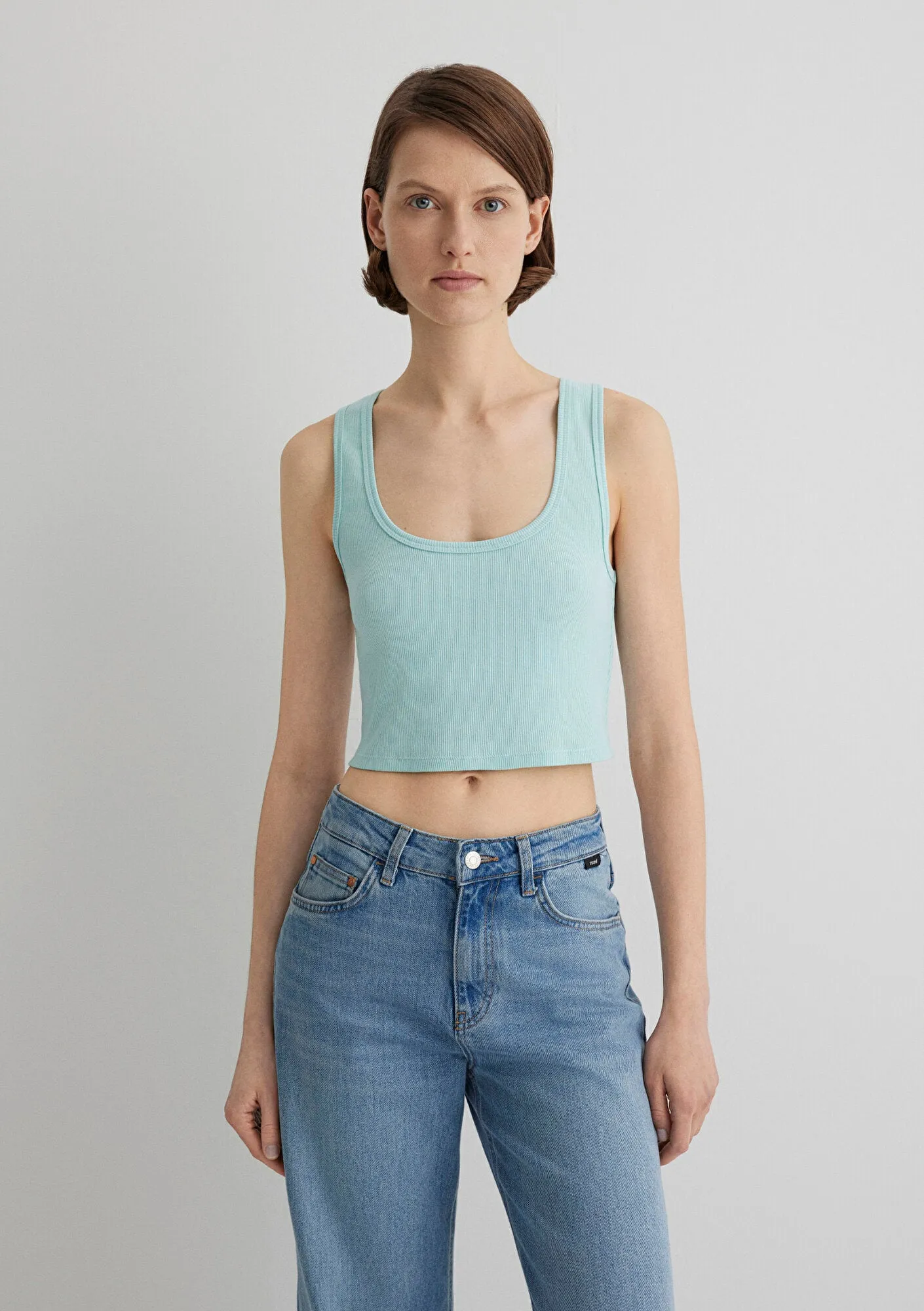 Green Crop Basic Tank Top