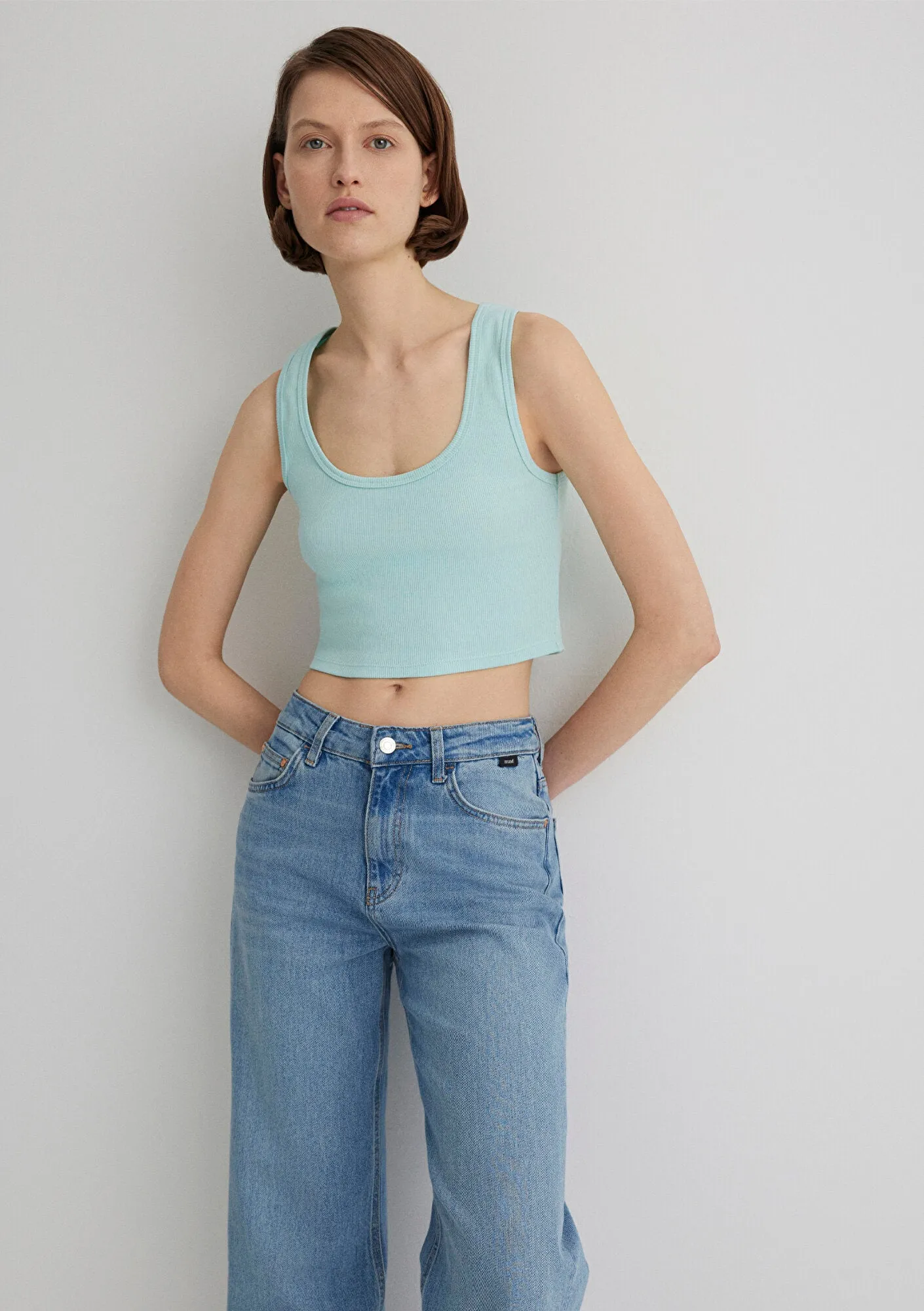 Green Crop Basic Tank Top