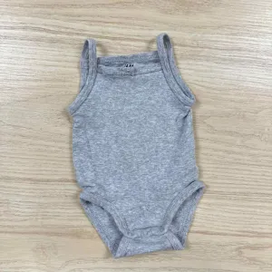 H&M ONESIE basic
