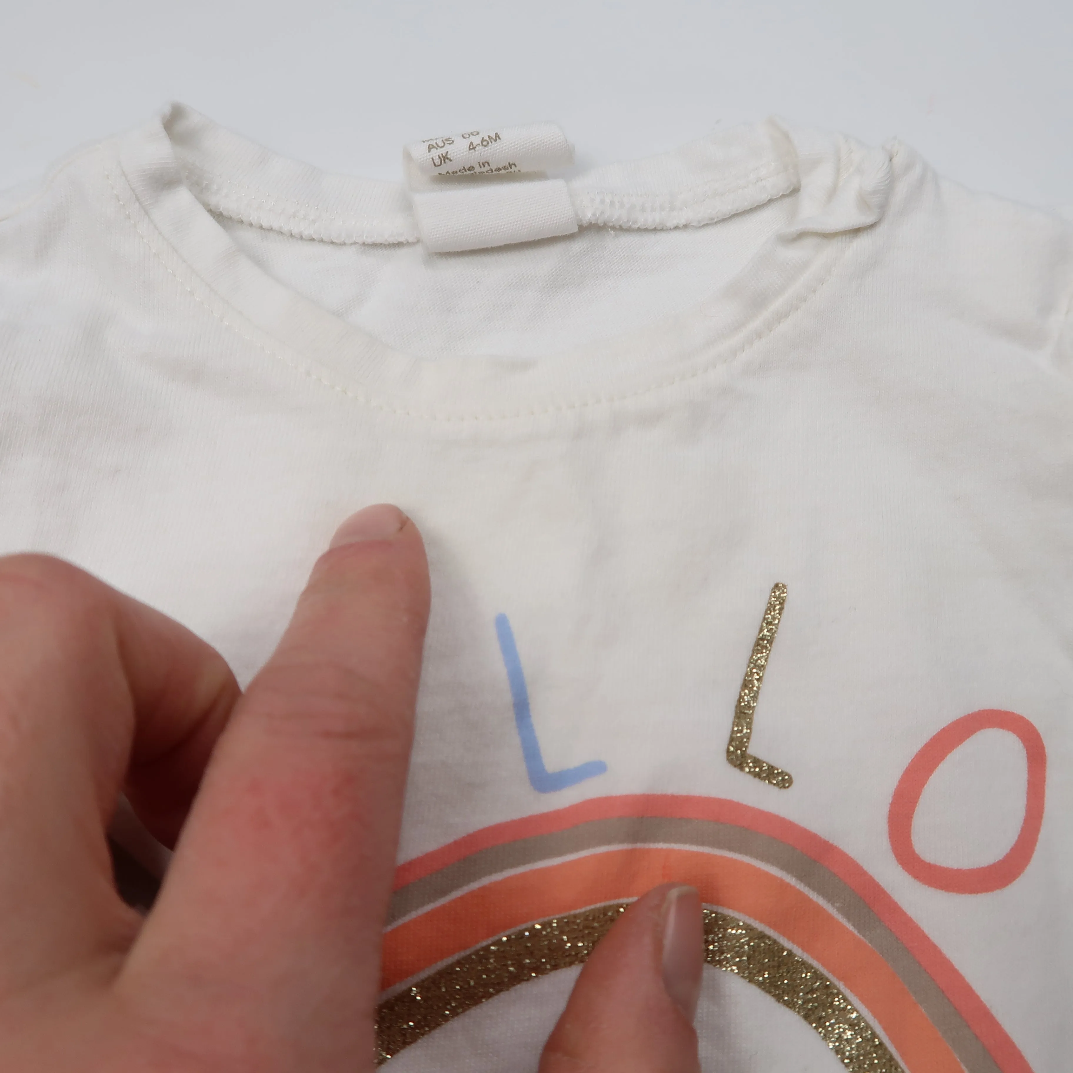 H&M - T-Shirt (4-6M)