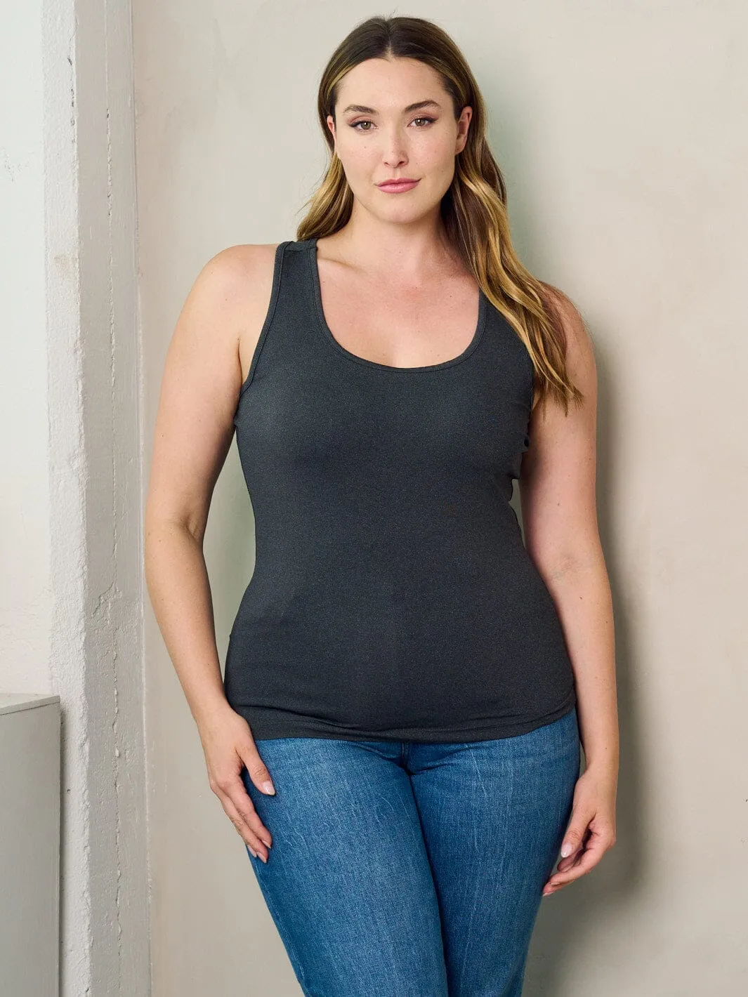 PLUS SIZE SLEEVELESS SOLID BASIC TANK TOP