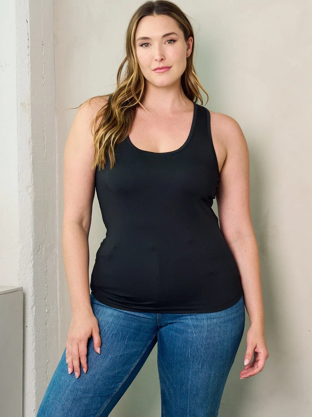 PLUS SIZE SLEEVELESS SOLID BASIC TANK TOP
