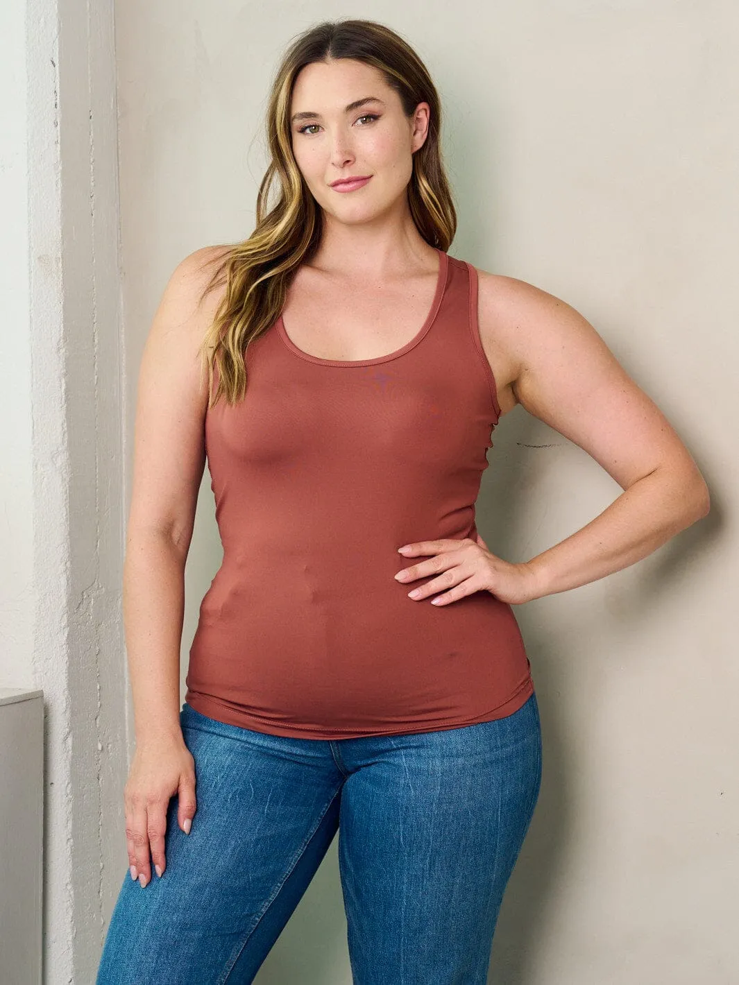 PLUS SIZE SLEEVELESS SOLID BASIC TANK TOP