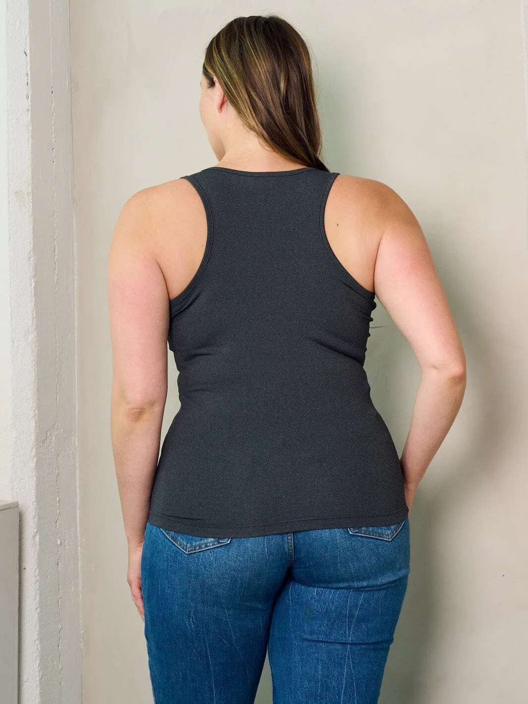 PLUS SIZE SLEEVELESS SOLID BASIC TANK TOP