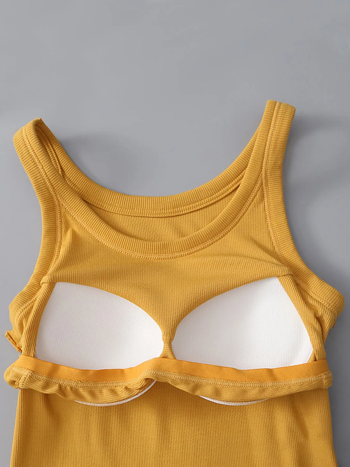 ROUND NECK TANK WITH BRA