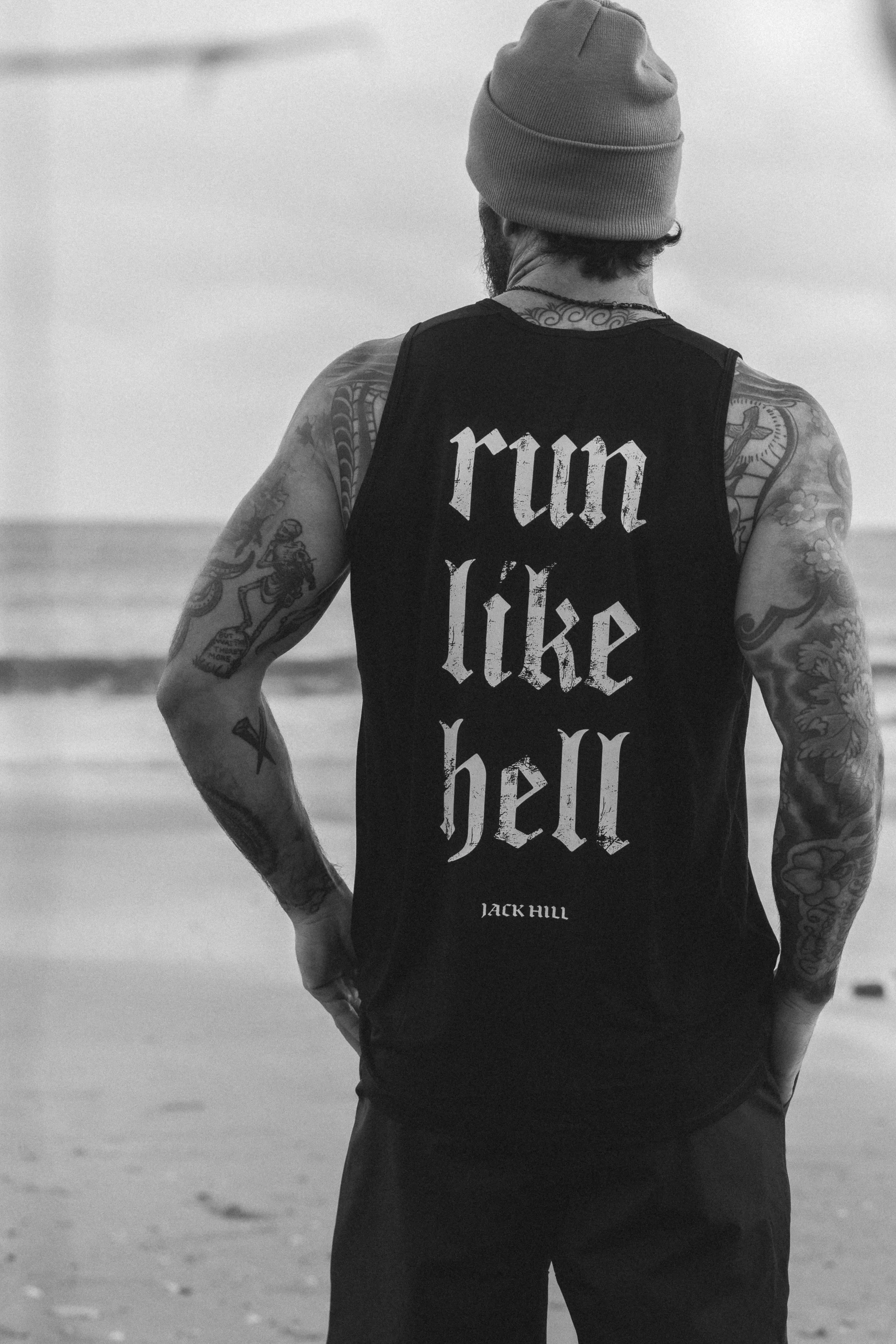 RUN LIKE HELL TANK