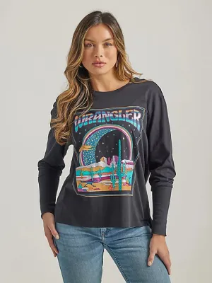 Women's Wrangler Graphic Long Sleeve Relaxed Tee in Black Beauty